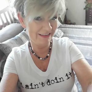 Meet your Posher, Lorna